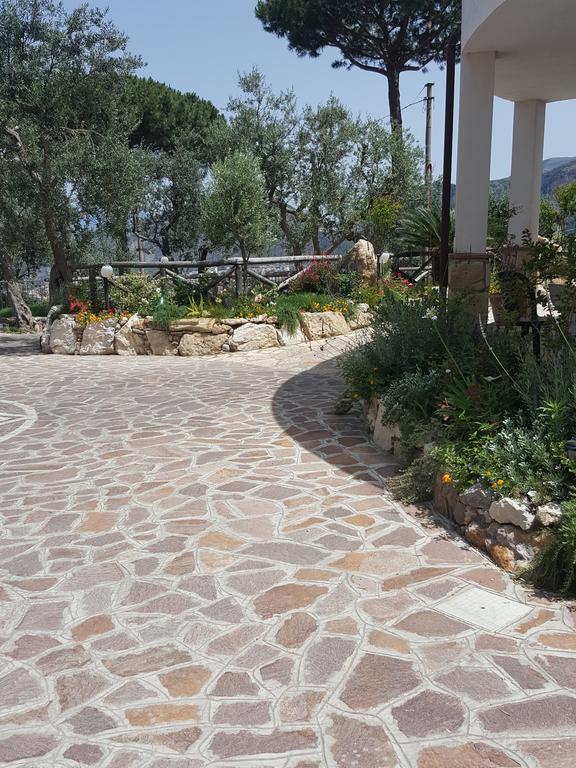 Appartamento Villa Degli Ulivi Sant'Agnello Exterior photo
