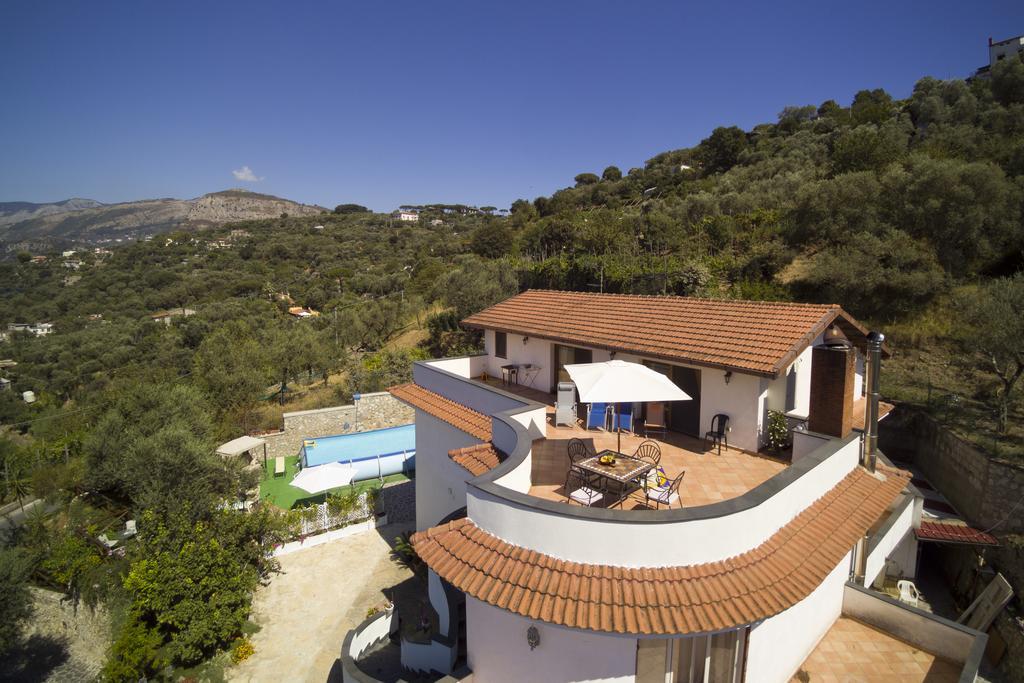 Appartamento Villa Degli Ulivi Sant'Agnello Exterior photo
